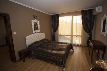 Фото номера Апартаменты Делюкс Апарт-отели Red Hotel г. Лозенец 7