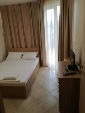 Фото Отель Private apartment in Emberli Aparthotel г. Лозенец 2