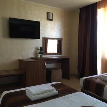 Фото номера Двухместный номер с 1 кроватью или 2 отдельными кроватями Отель Family Hotel Kontesa г. Лозенец 8